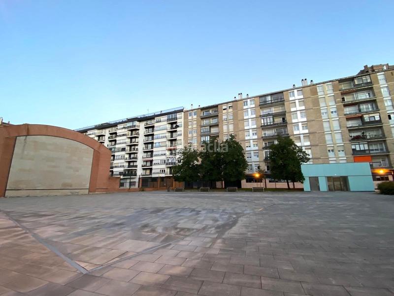 Foto 0425f167-281d-4c31-82dc-4833486777f8. Rent car parking in San Juan Pamplona / Iruña