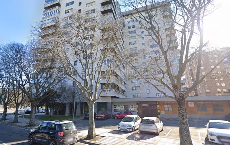 Foto 02265b02-821a-4e15-895a-8b80eeeb1518. Local commercial dans calle calle del monasterio de iharte 2 dans Pamplona / Iruña