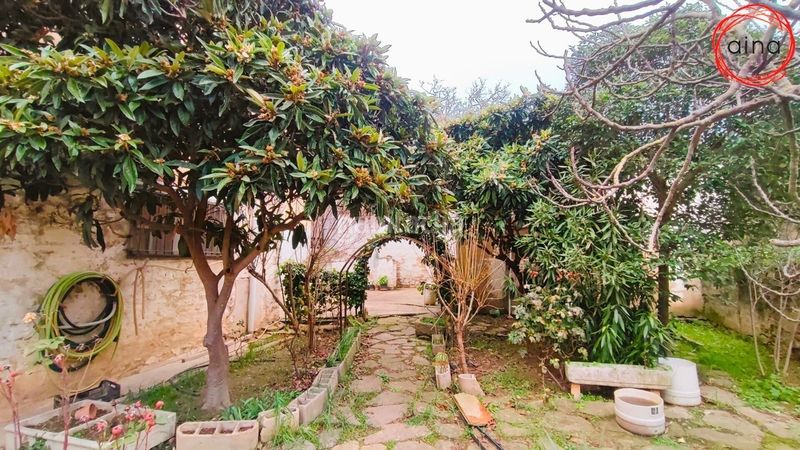 Foto bb8f0c7f-41e2-446e-baec-5031e4156dad. Edificio en Pueyo / Puiu