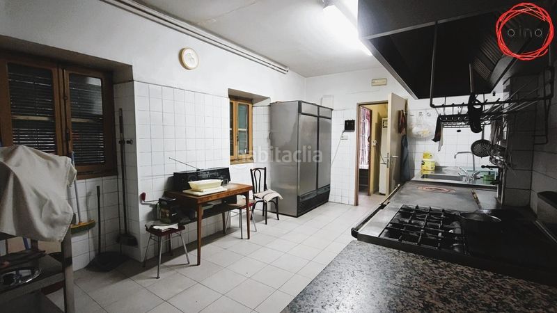 Foto fc91e83f-066c-49c3-8a27-8ceb505985f6. Edificio en Pueyo / Puiu