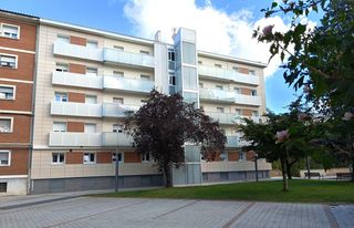 Miete Etagenwohnung in Plaza monasterio de la oliva 1. Piso en san juan