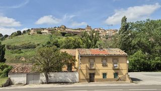 Casa a Pueyo / Puiu. Finca