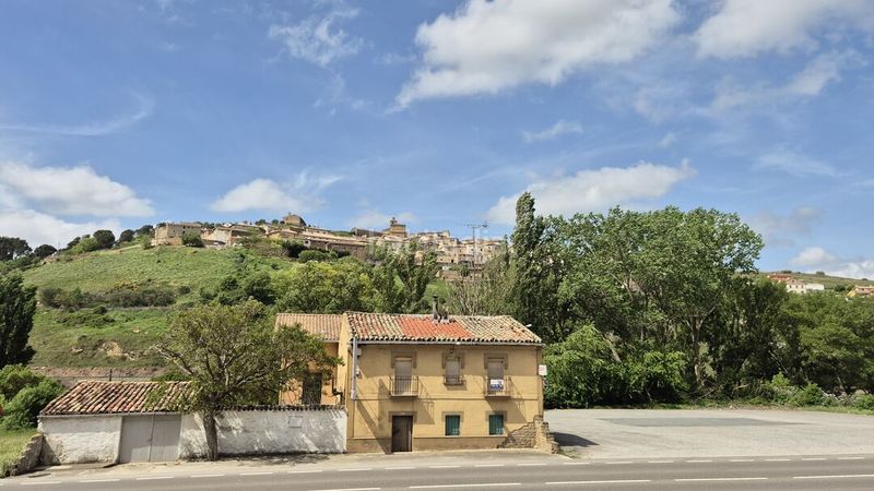 Foto d9a51a0e-cef5-41d3-b364-af47656dbc35. Casa amb calefacció aparcament a Pueyo / Puiu