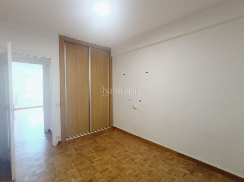 Foto b30cbde4-7835-4e3e-97fd-ca9f1e800417. Rent flat in plaza los olmos 2 in Barañáin / Barañain