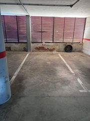 Alquiler Parking coche en Font Verda. Se alquila plaza de garaje