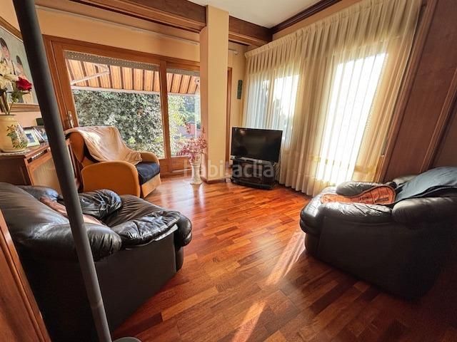 Foto c80a53f0-9560-48c6-bea7-f282d98120d5. Chalet casa en can duran con un gran valor por ubicación en Canovelles