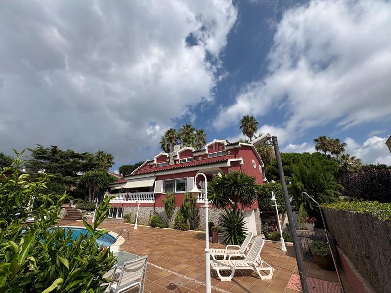Foto 1d73b8f9-cb17-4188-bfd6-ec6e5ad2e920. Chalet maravillosa villa con vistas al mar en Alella
