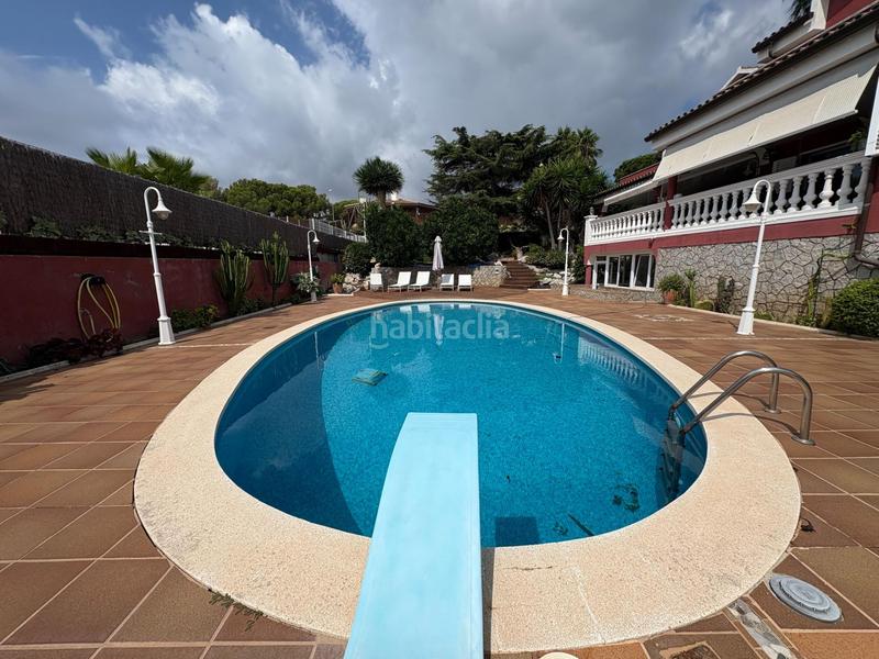 Foto 237db906-4c33-4b91-a2aa-2cb4f87fde43. Chalet maravillosa villa con vistas al mar en Alella