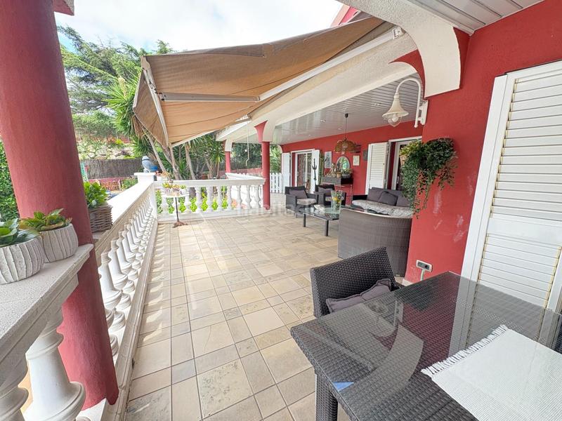 Foto 7fe9e79e-3838-43ac-b41f-5af5551c3341. Chalet maravillosa villa con vistas al mar en Alella