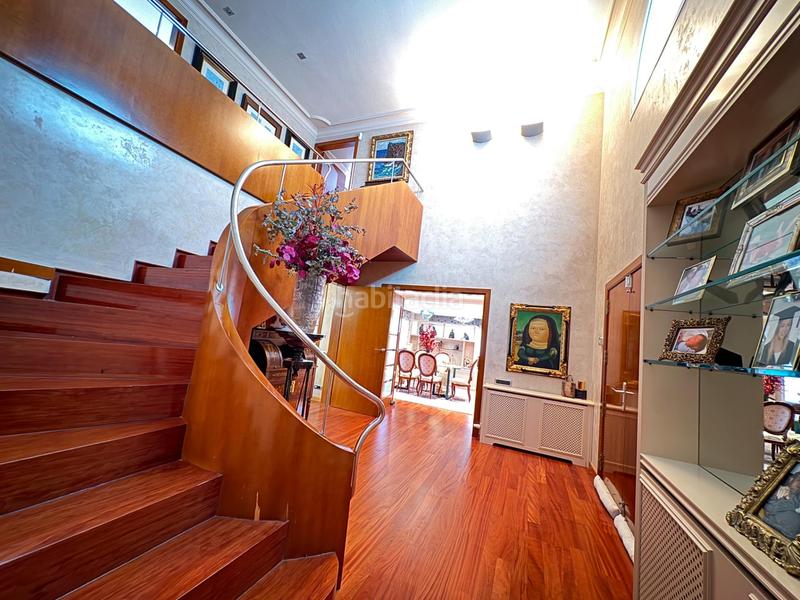 Foto ead50f35-e564-4ad6-9da8-7cad8906827b. Chalet maravillosa villa con vistas al mar en Alella