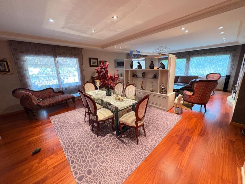 Foto f56b171f-6dd2-43cb-a0a0-6fff07366a44. Chalet maravillosa villa con vistas al mar en Alella