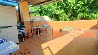 Maison jumelée à Teià. Descubra esta amplia casa adosada en teià
