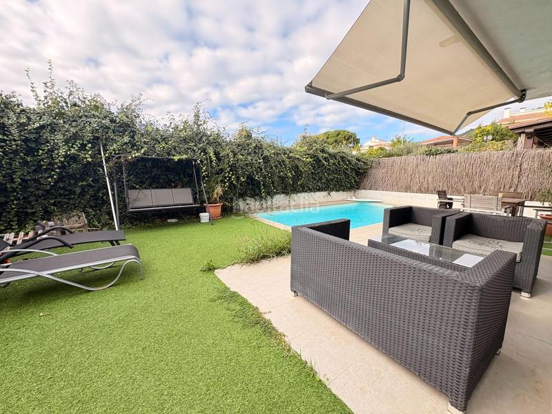 Foto 43c2505a-33b9-4ca2-bdfb-3dcb8a4d1122. Xalet amb calefacció aparcament piscina a Pinemar Pineda de Mar