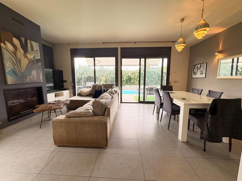 Foto 4f82bd53-e364-4413-b2ef-c7bfcc8de0fc. Xalet amb calefacció aparcament piscina a Pinemar Pineda de Mar