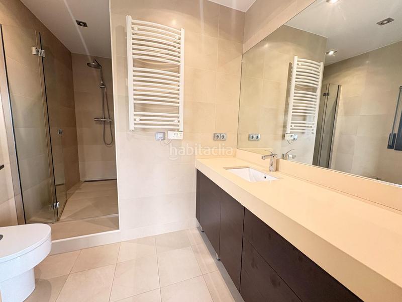 Foto d6a08a06-228f-4354-abe2-c5977d5826dd. Xalet amb calefacció aparcament piscina a Pinemar Pineda de Mar