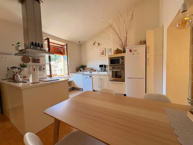 Foto c5250d24-9fc4-4464-8a98-f69fea84c627. Casa amb calefacció aparcament a Teià