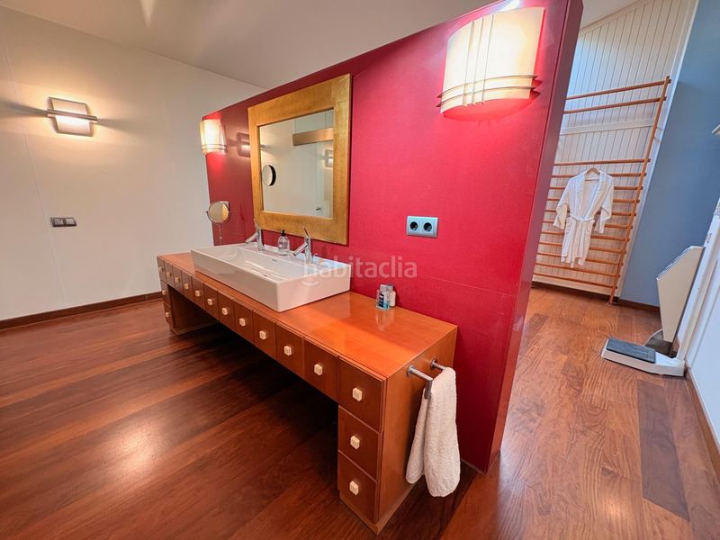 Foto f4b714d2-013c-4e5b-af78-e9e76e424440. Casa amb calefacció aparcament a Teià