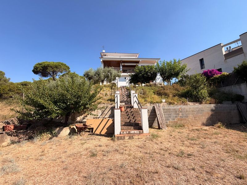 Foto d85b7089-7a72-45fa-8a8e-1709a3624494. Casa amb calefacció aparcament a Urbanitzacions Mataró