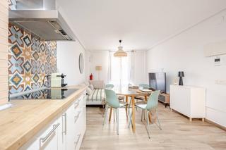 Pis  Gijón - calle eladio verde. Inmobiliaria rivia vende  descubre este encantador piso reformad