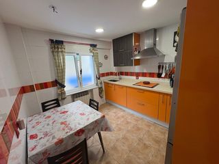 Appartamento  Gijón - cl san francisco de asis. Inmobiliaria rivia pone a la venta este piso en el barrio de cea