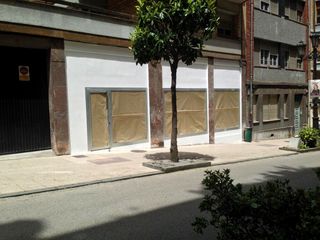 Lloguer Local Comercial a Quintana 30. Local en zona de santo domingo oviedo