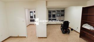 Miete Büro  Avenida de la costa. Alquiler de oficina en el centro!!

agencia rivia pone en alqu