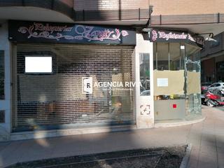 Locale commerciale  Avenida del llano. Agencia rivia pone en exclusiva en venta.
este local se encuent