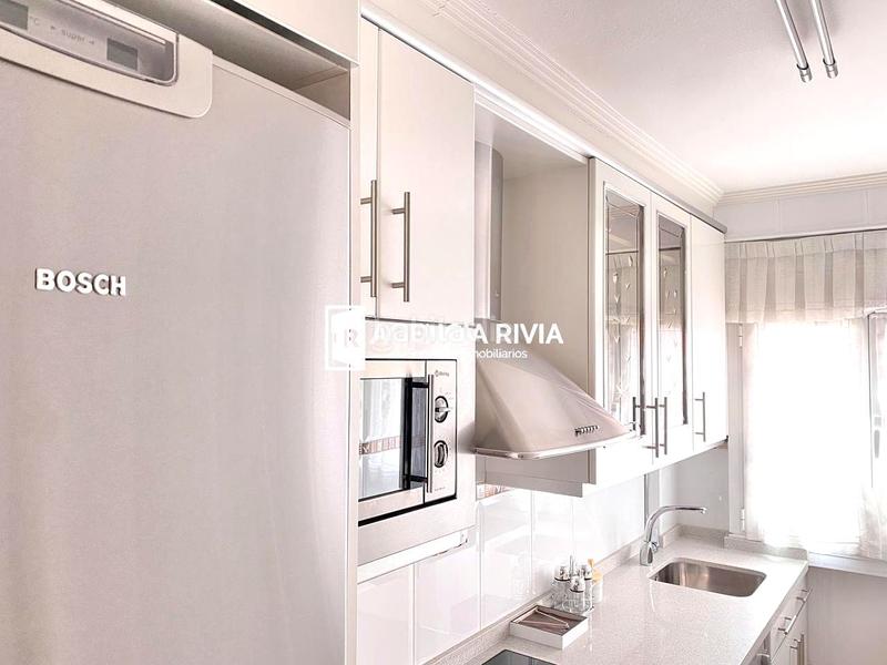 Foto 99c2a791-70c7-44b8-aa70-125d65a216ce. Alquiler apartamento en La Arena Gijón