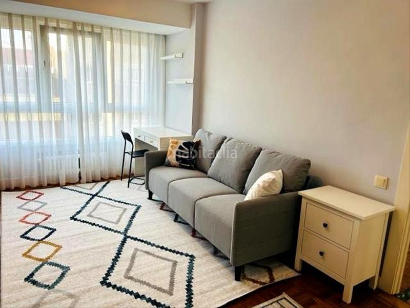 Foto 46988f5f-2f47-4367-9c52-fcc715723410. Rent flat with heating in Centro Gijón