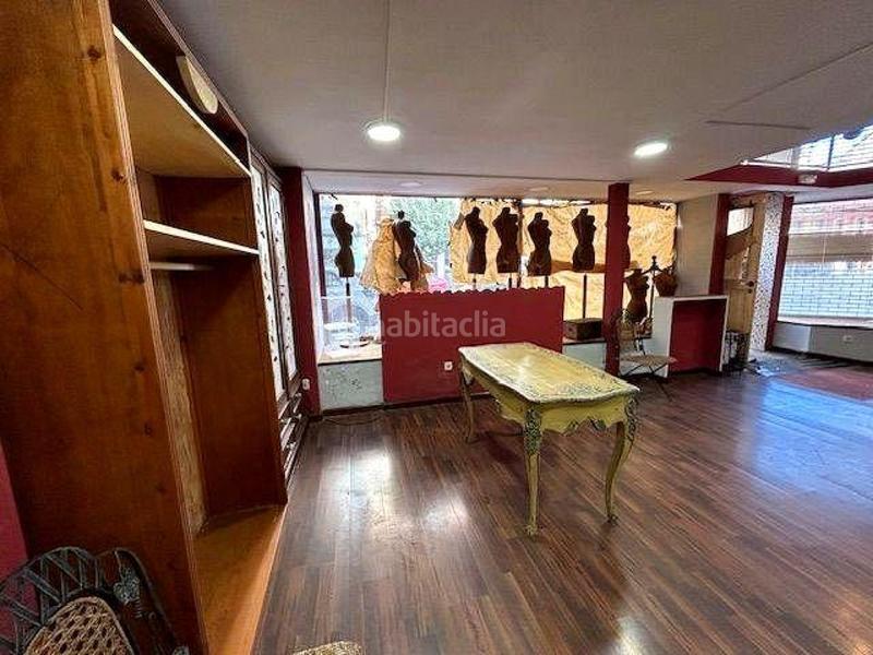 Foto a6d1b02e-0a2e-4d11-8b62-2ec2b93b1c9c. Local comercial a Sama Langreo