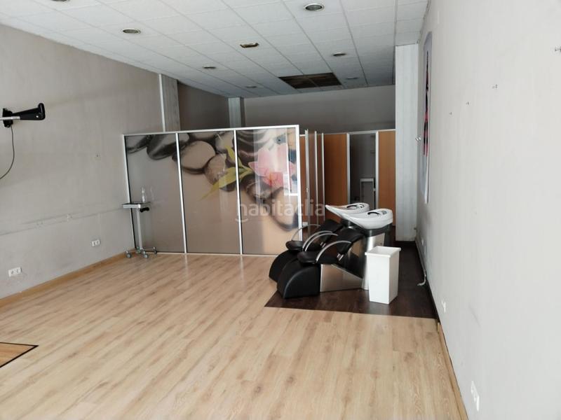 Foto 2c60dc71-a9a6-4f45-a196-3752ae91c7c4. Affitto locale commerciale in Llano Gijón