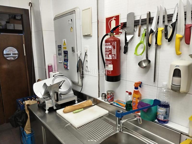 Foto 25d0797c-67b5-4319-bd15-c4ef764fc790. Rent business premise in La Arena Gijón