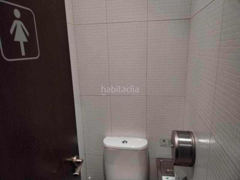 Foto 2aa568fe-e120-4b21-a24b-728f967eb259. Rent business premise in La Arena Gijón