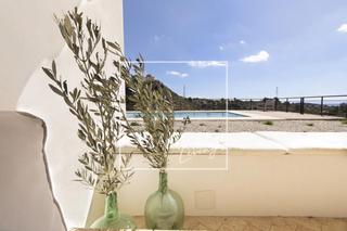 Casa  Finestrat. Villa moderna y encantadora con vistas a mar y montaa