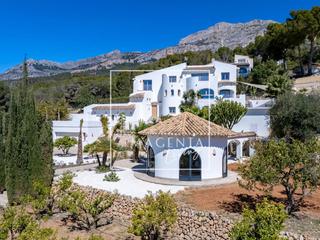 Casa  Fort. Un refugio de lujo con vistas a la sierra de bernia