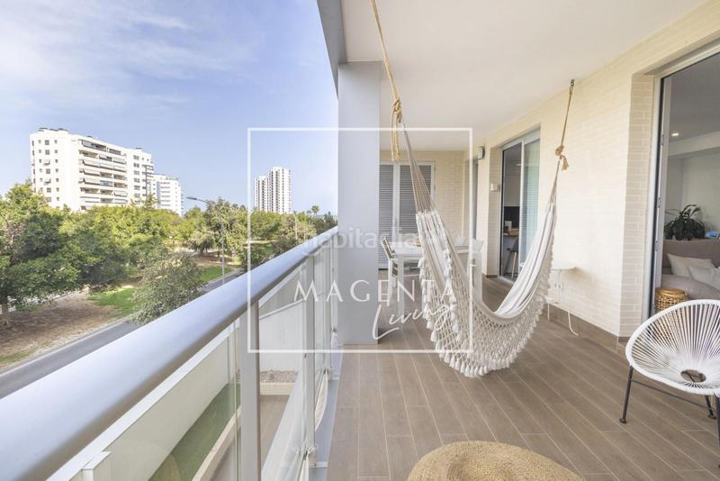 Foto 87624d14-f9fc-446c-9327-71089f4aff6b. Piso elegante piso a un paso del mar, en PAU 5 en Alicante
