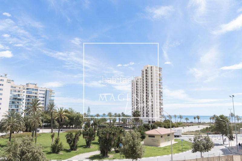 Foto e273773a-575d-4ef1-ad90-78dc2672f80e. Piso elegante piso a un paso del mar, en PAU 5 en Alicante