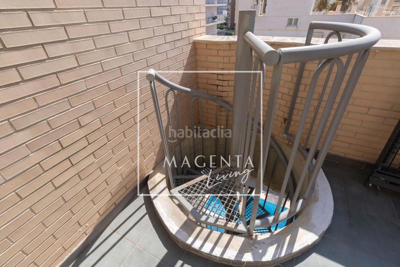 Foto c8fc5457-2ff2-49e4-9f21-1fa5355cafed. Location appartement avec chauffage piscine dans Playa Muchavista Campello (el)