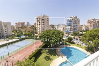 Location Appartement  Juan de la cierva. Luminosa vivienda a cinco minutos de la playa muchavista