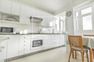 Pis  Ronda do outeiro. Acogedora vivienda en ronda de outeiro