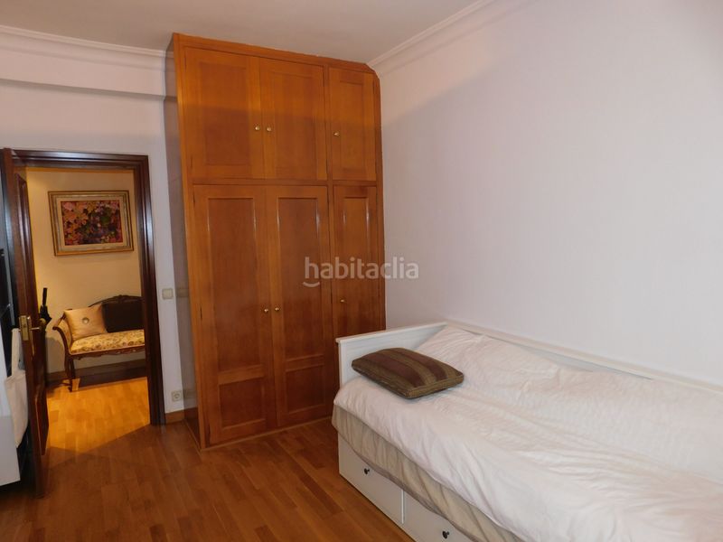 Foto 9fa025b4-8d4b-4bd7-999d-f9fb297e6b45. Pis amb calefacció a Segundo Ensanche Pamplona / Iruña