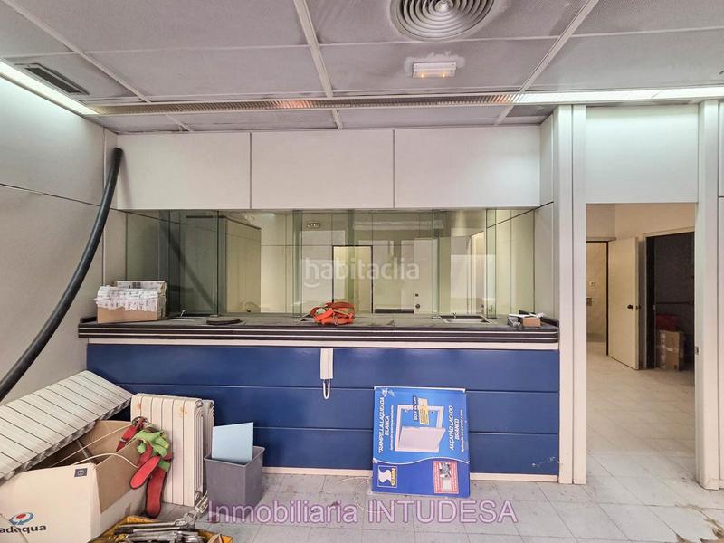 Foto d5ac9373-79a5-4298-b9d8-cb699cfd94d7. Locale commerciale in Centro Tudela