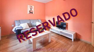 Appartement  Estanca. En venta piso de tres dormitorios y un baño en tudela