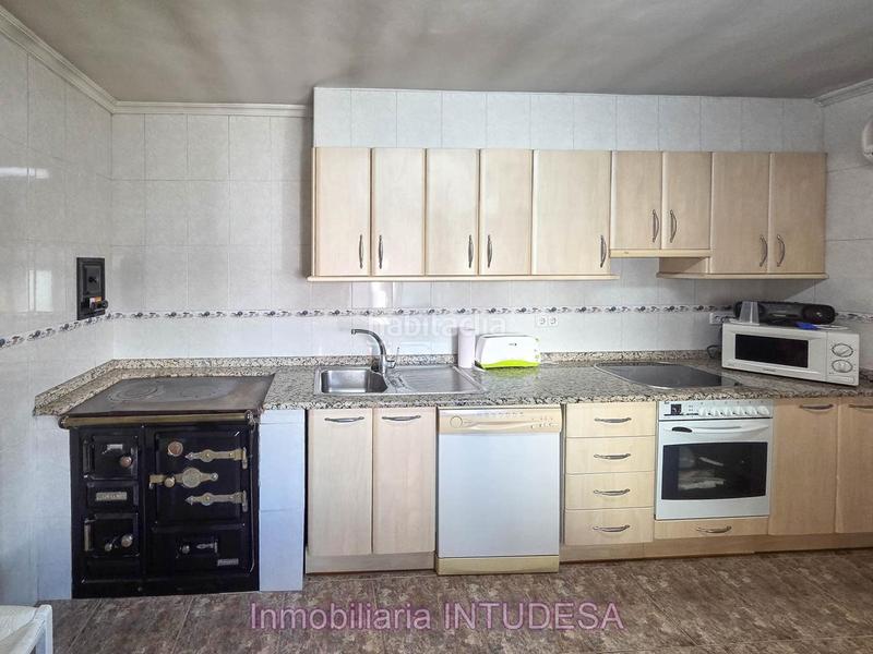 Foto e5d38d92-5cd6-414d-bb11-43be79ab4bfb. House with heating in Buñuel