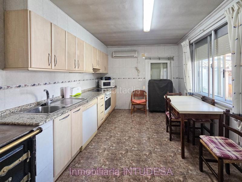 Foto ec2de302-d82f-402c-805b-5b6cd27c3d94. House with heating in Buñuel