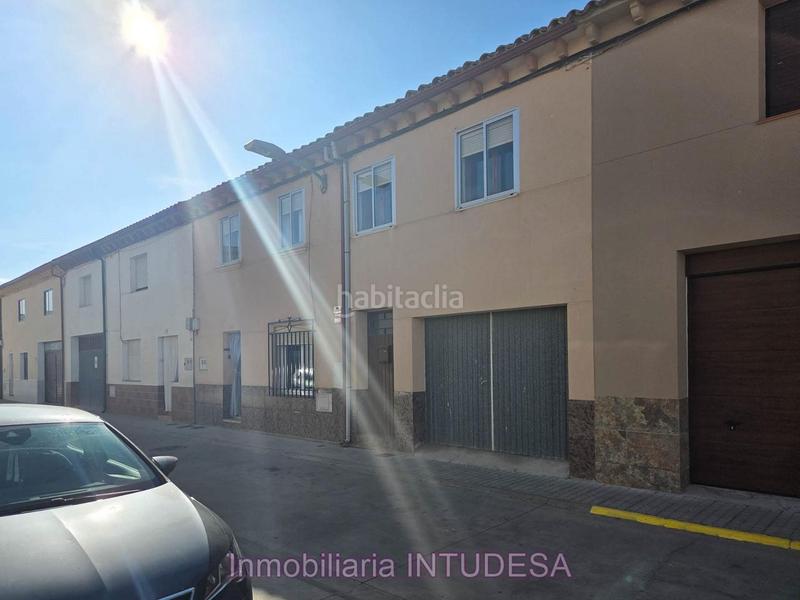 Foto ef1f707a-21b1-4193-ad90-f6b7116d0096. House with heating in Buñuel