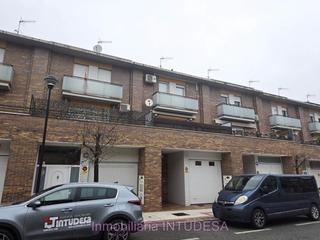 Casa adossada  Del pago. En venta casa adosada de tres dormitorios, dos baños y aseo en m