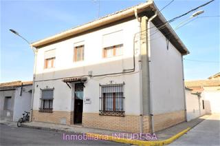 Maison  Santiago. Casa de pueblo