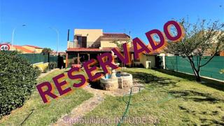 Casa  Vp extramuros. Se vende fantastica casa de tres dormitorios y dos baos