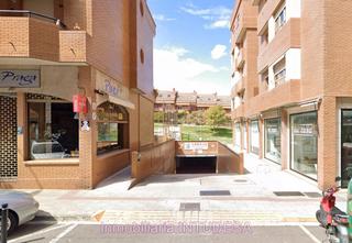 Lloguer Aparcament cotxe  Santa ana. Se alquila estupenda plaza de garaje en avda. santa ana